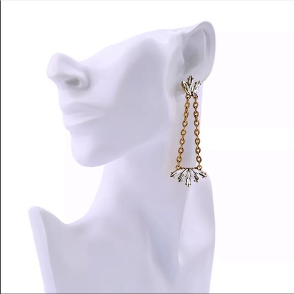 Beautiful Crystal Drop Earrings - Picture 2 of 3